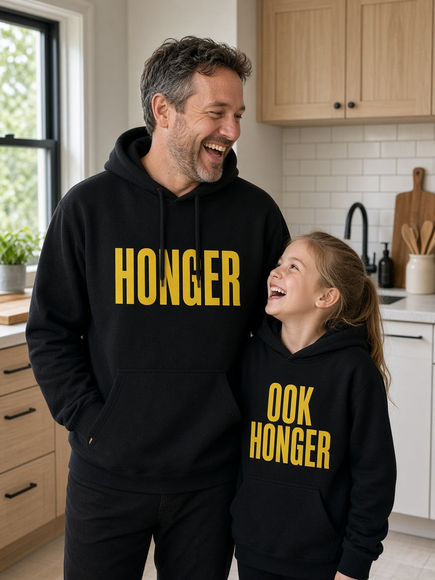 Vader in HONGER hoodie met dochter in OOK HONGER kinderhoodie (heren)