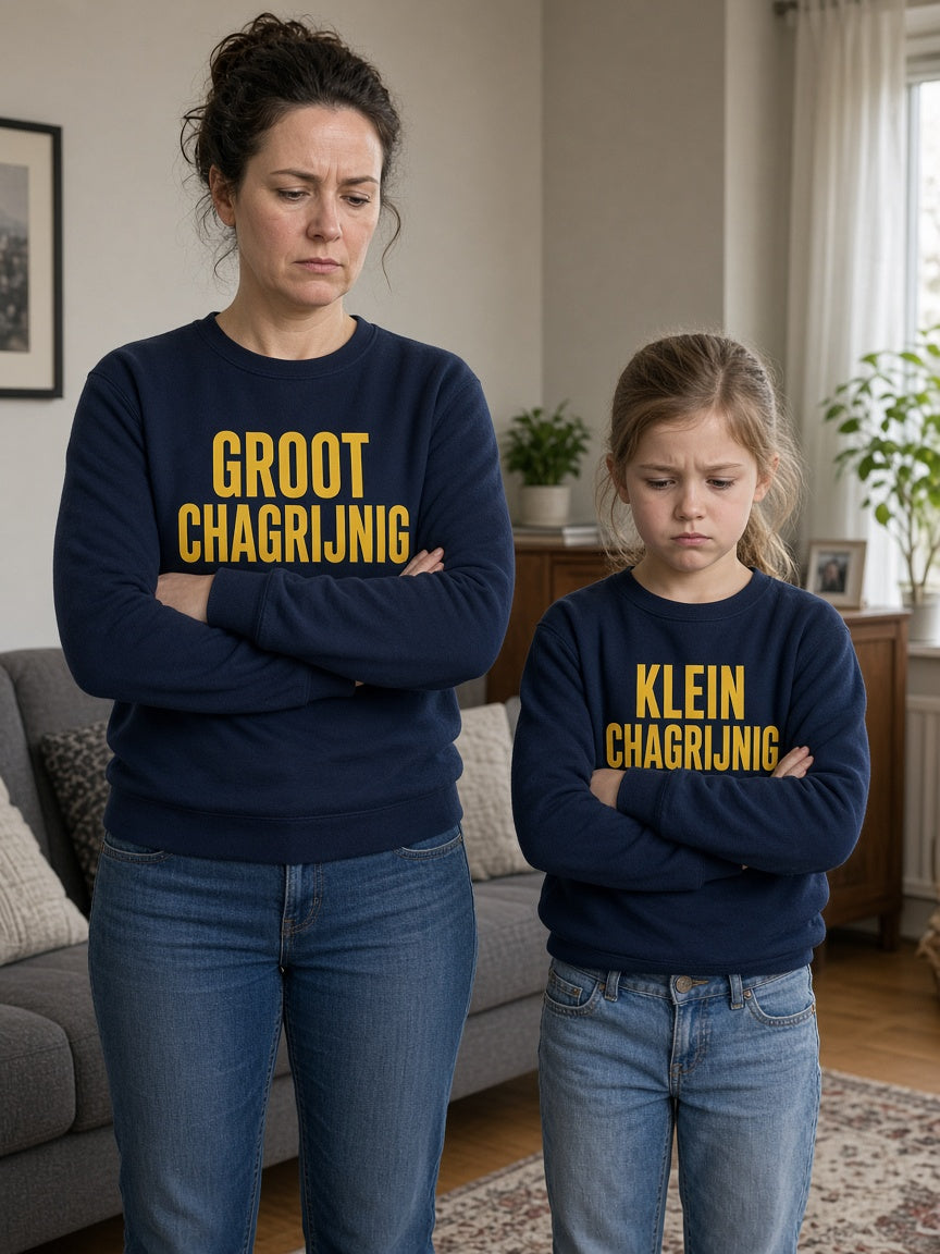 Moeder in GROOT CHAGRIJNIG trui met dochter in KLEIN CHAGRIJNIG kindertrui (dames)